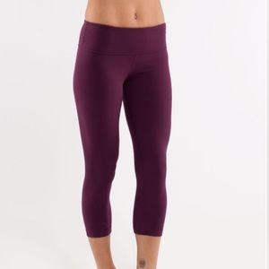 Lululemon Wunder Under Crops in Plum